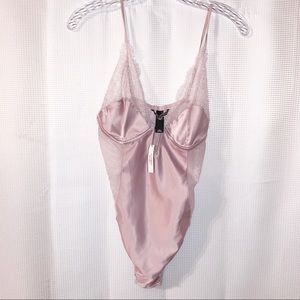 Victoria’s Secret Lavender lace Lingerie NWT